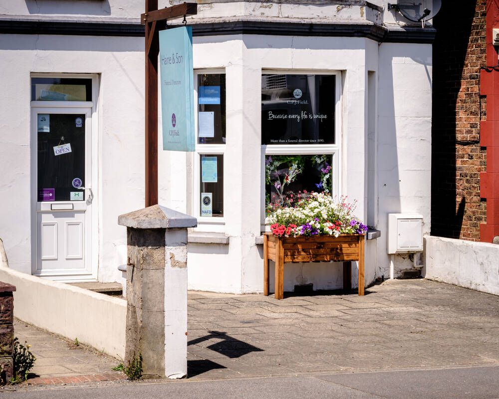 Haine Son Hailsham 07 JH